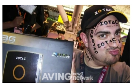 [PAX East 2011 영상] 조텍, 다양한 게임데모와 이색홍보로 관람객 주목 끌어