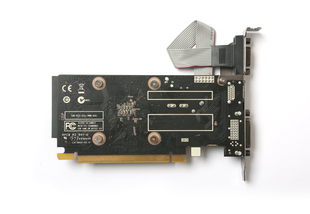 GeForce ® GT 710 1GB