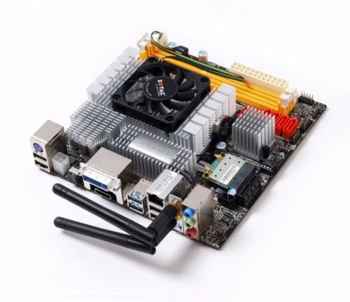 ZOTAC M880G-ITX WiFi